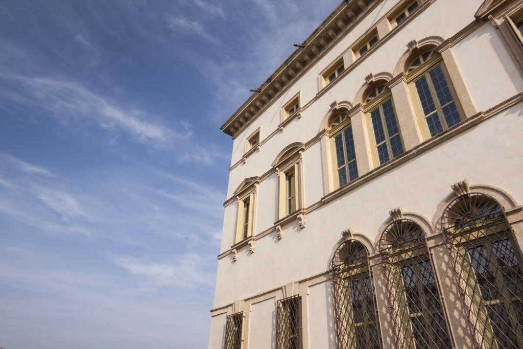 Villa Vecelli Cavriani Mozzecane Exteriér fotografie