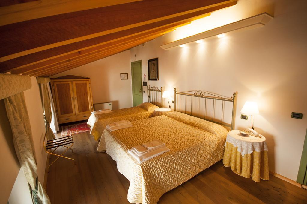 Villa Vecelli Cavriani Mozzecane Exteriér fotografie