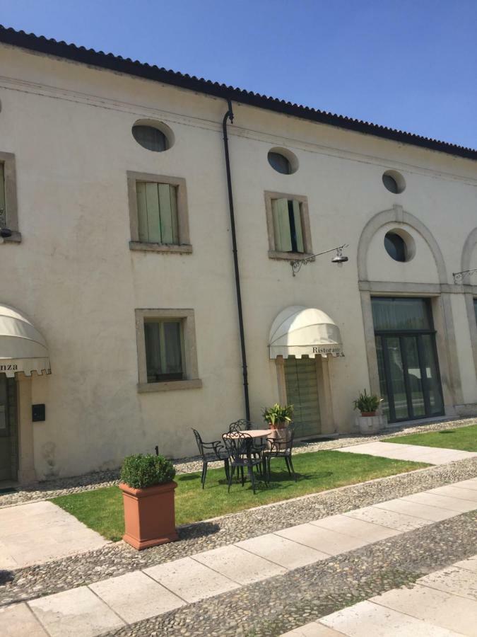 Villa Vecelli Cavriani Mozzecane Exteriér fotografie