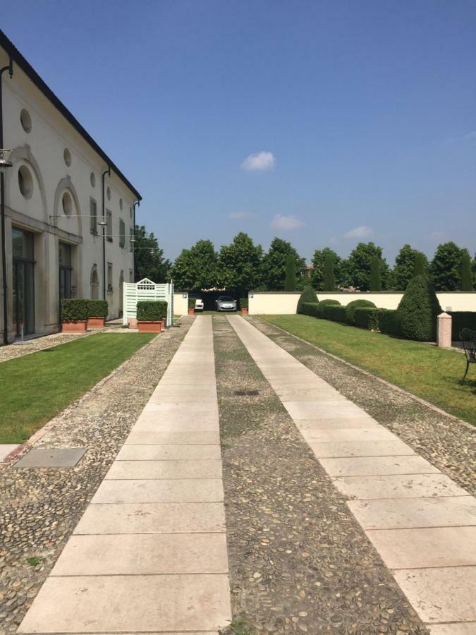 Villa Vecelli Cavriani Mozzecane Exteriér fotografie